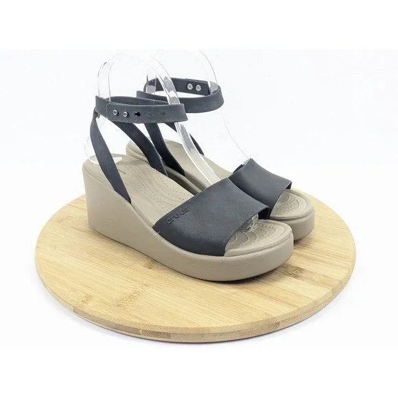 Crocs - Picture 8 of 11